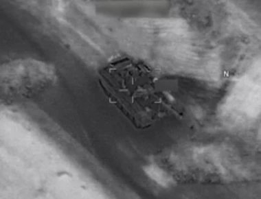 Βίντεο: Άρμα μάχης T-72 καταστρέφεται από αμερικανικό drone στη Συρία